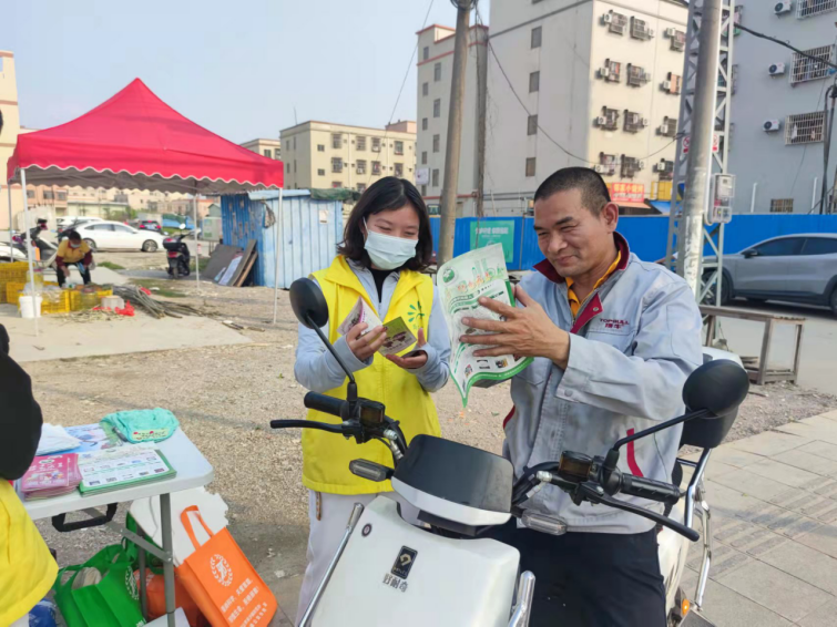 阜沙鎮(zhèn)禁毒信息〔2022〕第130期--【全民禁毒宣傳月】阜沙禁毒走進村居 (2022.6.11)