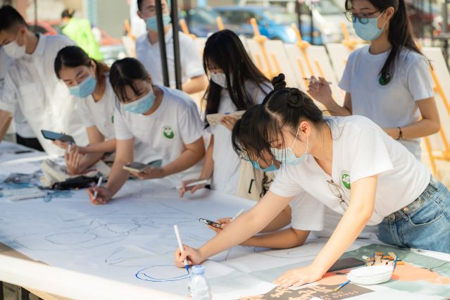 “繪繽紛色彩，守?zé)o毒家園”主題手繪活動.jpg